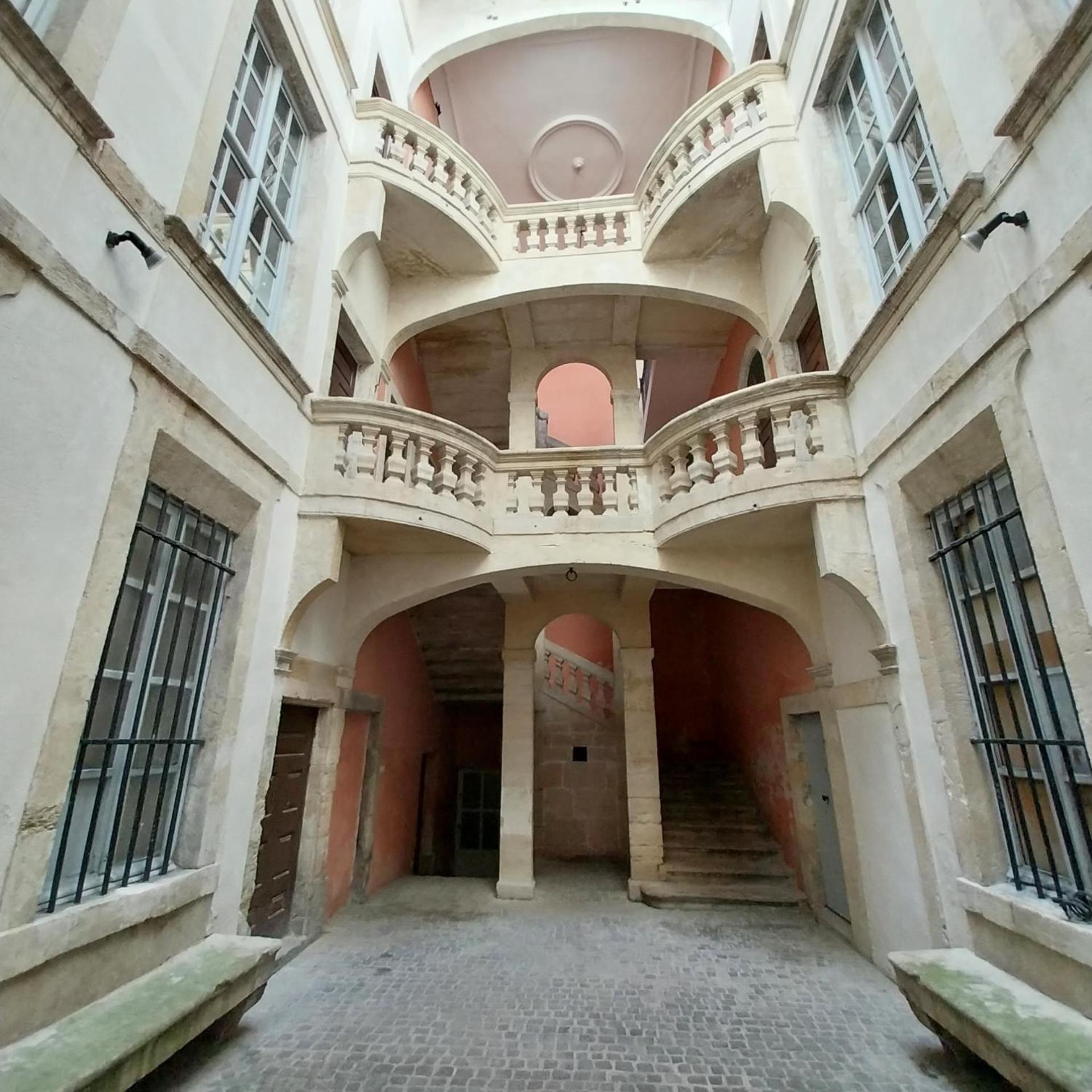 Le Vintage, Appart,Hotel Particulier, Centre Nimes Maisoncarreeconciergerie Luaran gambar