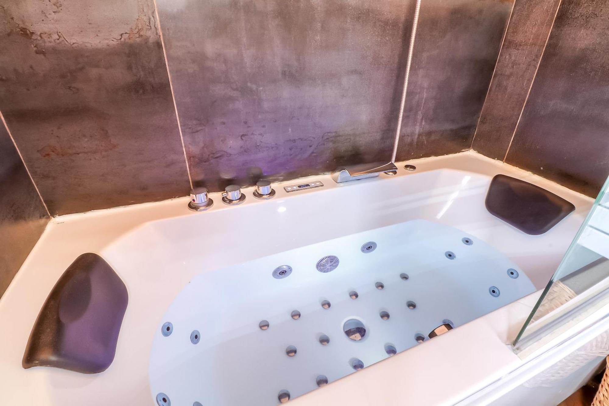 Le Vintage, Appart,Hotel Particulier, Centre Nimes Maisoncarreeconciergerie Luaran gambar