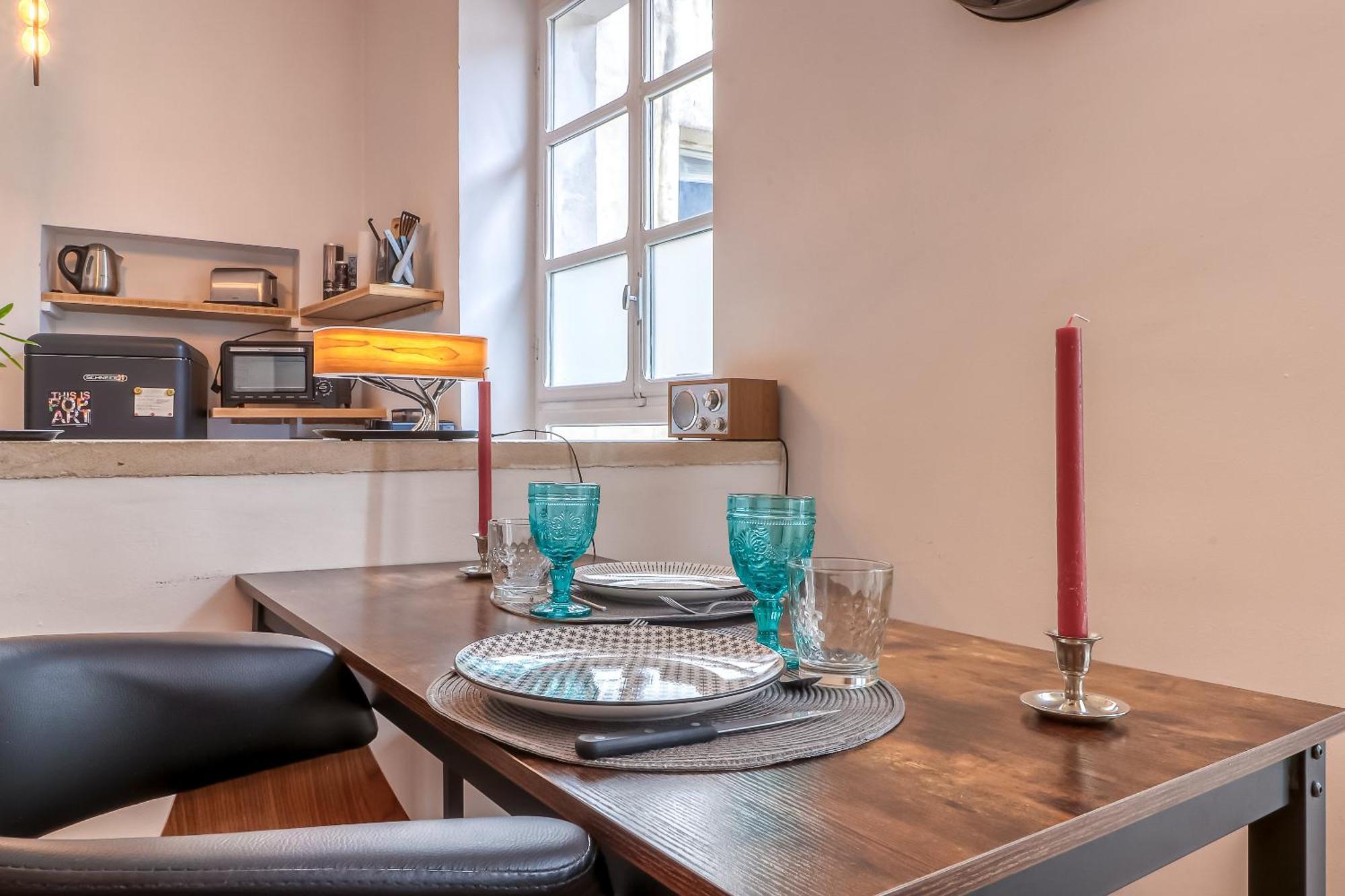 Le Vintage, Appart,Hotel Particulier, Centre Nimes Maisoncarreeconciergerie Luaran gambar